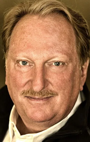 Фотография актёра Джеффри Джонс (Jeffrey Jones)