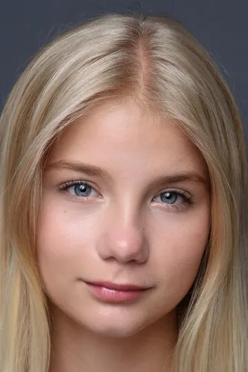 Фотография актёра Алиса Меняйкина