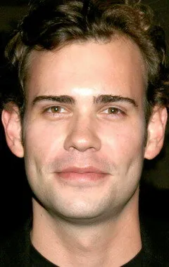 Фотография актёра Россиф Сазерленд (Rossif Sutherland)