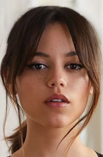 Фотография актёра Дженна Ортега