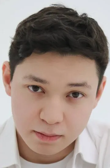 Фотография актёра Тамирлан Джангазиев