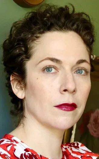 Фотография актёра Джен Таллок (Jen Tullock)