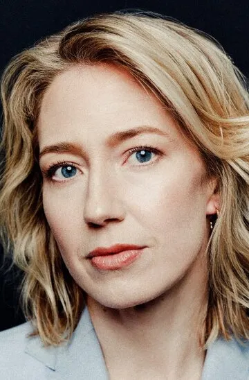 Фотография актёра Кэрри Кун (Carrie Coon)