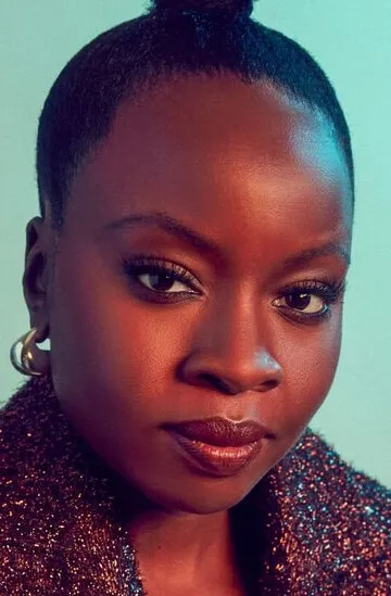 Фотография актёра Данай Гурира (Danai Gurira)