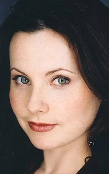 Фотография актёра Элисон Корт (Alyson Court)