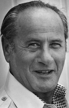 Фотография актёра Илай Уоллак (Eli Wallach)